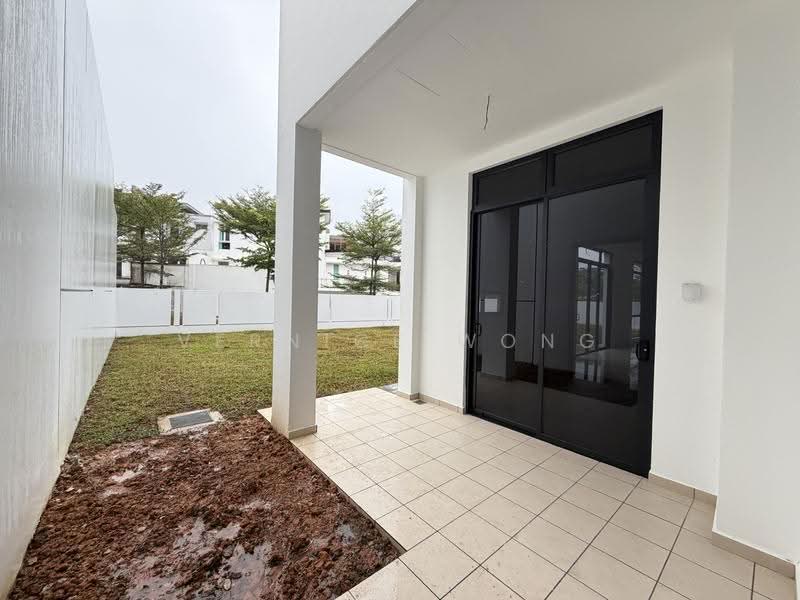 Cluster House for Sale in Horizon Hills (Iskandar Puteri (Nusajaya)) - Vernice Wong - Yard - PropertyGuru.com.my