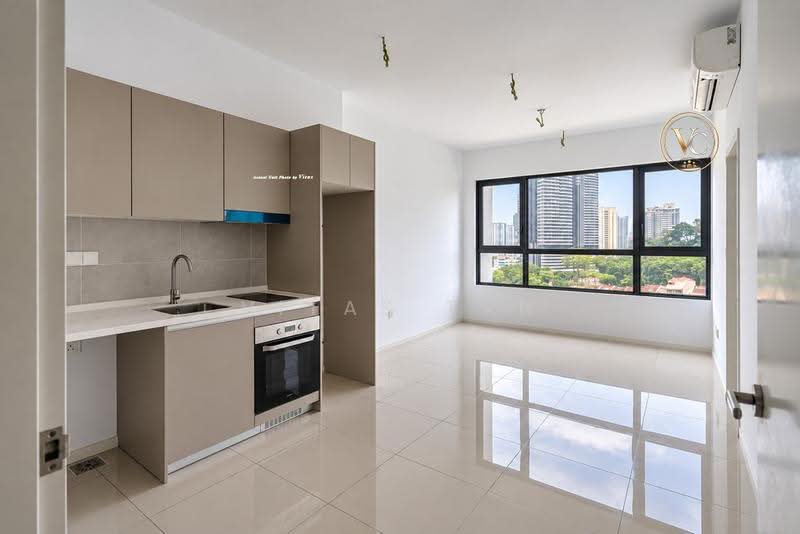 Kediaman Servis untuk Dijual di Residensi Estetik 8 (Est8) - Vitas Tan - Kitchen - PropertyGuru.com.my