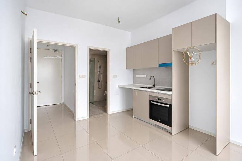 Kediaman Servis untuk Dijual di Residensi Estetik 8 (Est8) - Vitas Tan - Kitchen - PropertyGuru.com.my