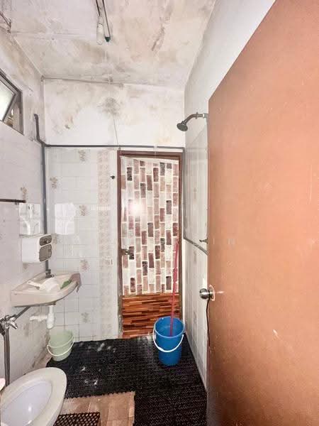 Rumah Teres 2-Tingkat untuk Dijual di TTDI Jaya (Shah Alam) - Syahmi Shahordin - Bathroom - PropertyGuru.com.my