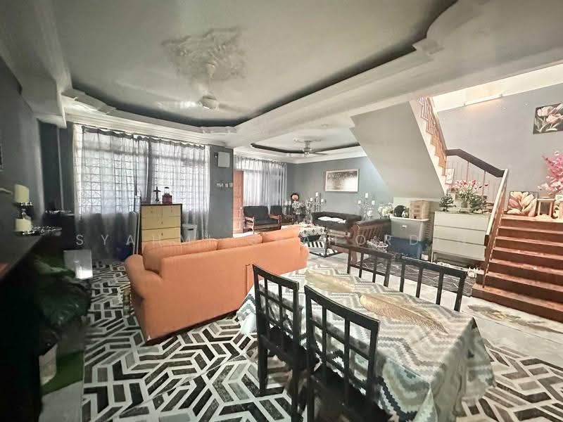 Rumah Teres 2-Tingkat untuk Dijual di TTDI Jaya (Shah Alam) - Syahmi Shahordin - PropertyGuru.com.my