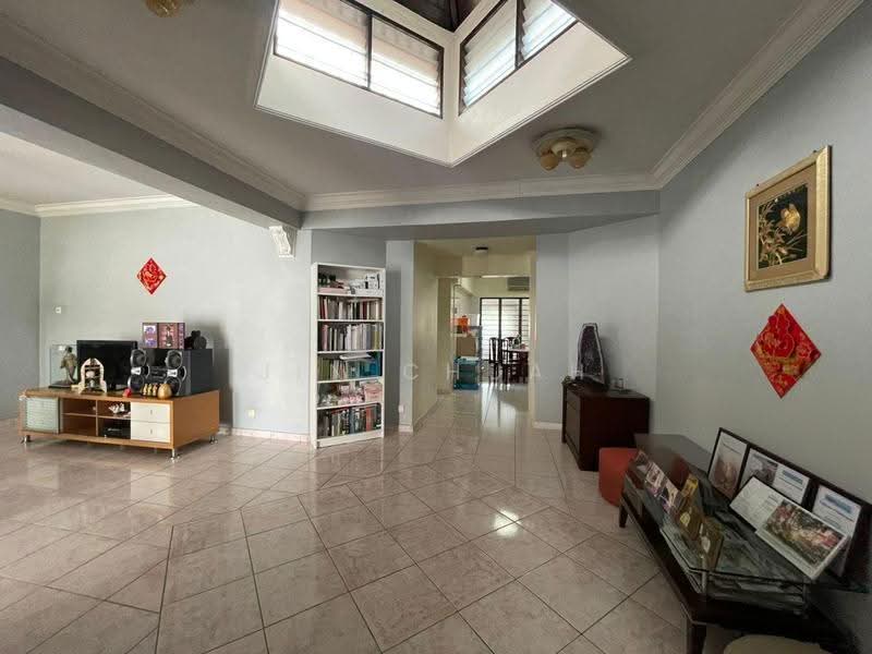 Rumah Berkembar untuk Dijual di Taman Green Lane (Jelutong) - Jin Chuah - Living Room - PropertyGuru.com.my