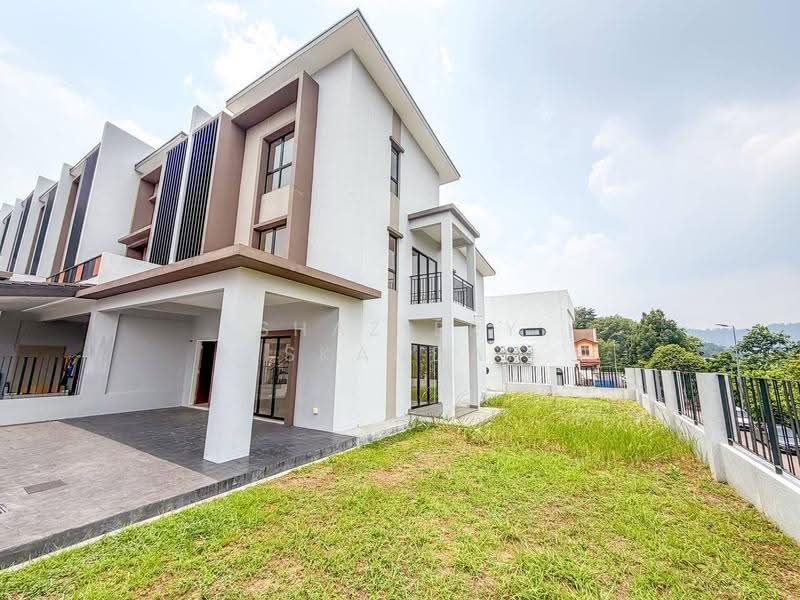 Rumah Teres 3-Tingkat untuk Dijual di Gombak (Selangor) - Shaziery Iskandar - Exterior - PropertyGuru.com.my