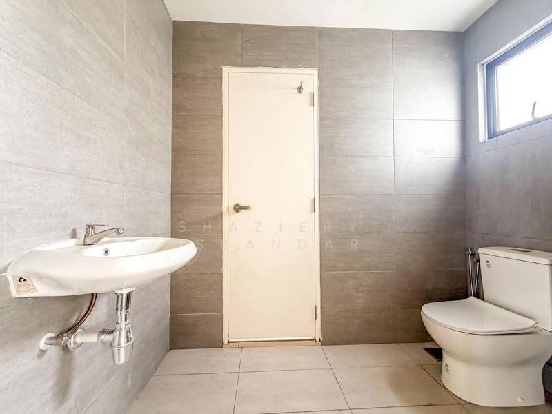 Rumah Teres 3-Tingkat untuk Dijual di Gombak (Selangor) - Shaziery Iskandar - Bathroom - PropertyGuru.com.my