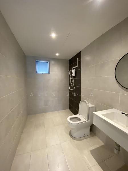 Kediaman Servis untuk Disewa di Residensi Vista Harmoni Sentul - Alex Seow - Bathroom - PropertyGuru.com.my