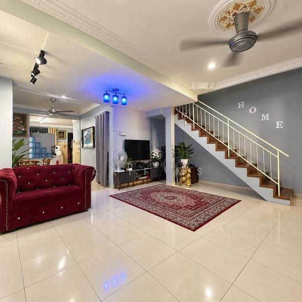 1.5-storey Terraced House for Sale in Bandar Indahpura (Kulai) - Arif MS - Living Room - PropertyGuru.com.my