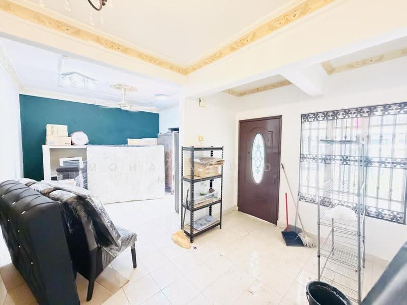 Rumah Teres 2-Tingkat untuk Dijual di Shah Alam (Selangor) - Mohammad Din Majid - Living Room - PropertyGuru.com.my