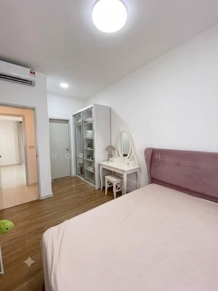 Kediaman Servis untuk Disewa di Sensory Residence @ Southville City - NoraFizah Gapar - Bedroom - PropertyGuru.com.my