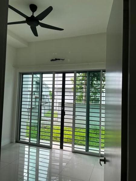Rumah Teres 2-Tingkat untuk Dijual di Bandar Saujana Putra (Tanjong Duabelas) - K.N. Segaran - Bedroom - PropertyGuru.com.my