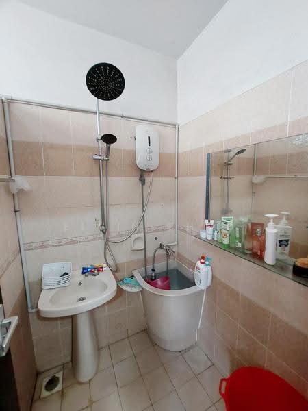 Rumah Teres 2-Tingkat untuk Dijual di Taman Bukit Minyak Indah (Bukit Minyak) - Elvin Choo - Bathroom - PropertyGuru.com.my