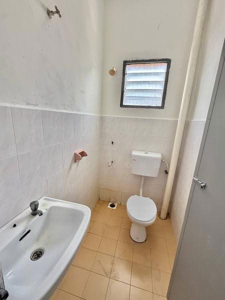 Rumah Teres 2-Tingkat untuk Dijual di Segamat (Johor) - Zen Wong - Bathroom - PropertyGuru.com.my