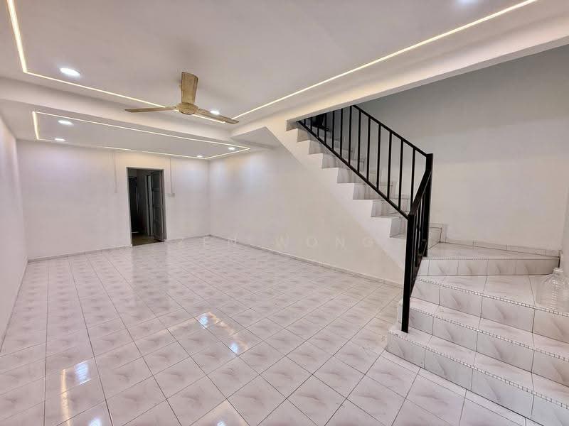 Rumah Teres 2-Tingkat untuk Dijual di Segamat (Johor) - Zen Wong - Living Room - PropertyGuru.com.my