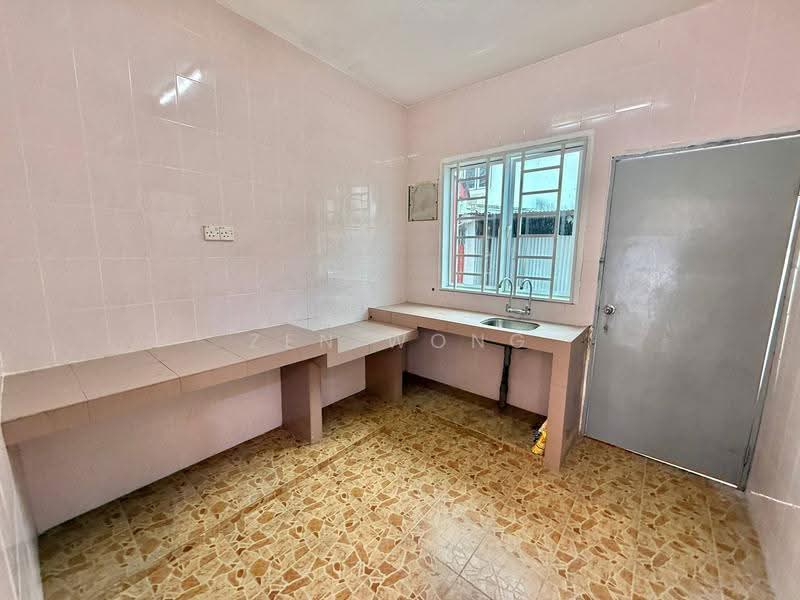 Rumah Teres 2-Tingkat untuk Dijual di Segamat (Johor) - Zen Wong - Kitchen - PropertyGuru.com.my