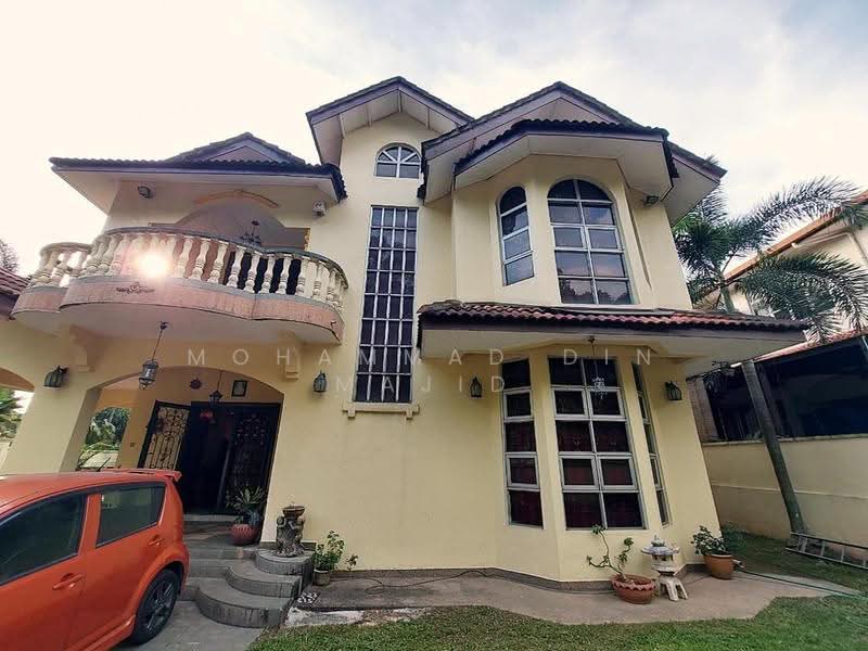 Bungalow House for Sale in Saujana Akasia (Sungai Buloh) - Mohammad Din Majid - Exterior - PropertyGuru.com.my