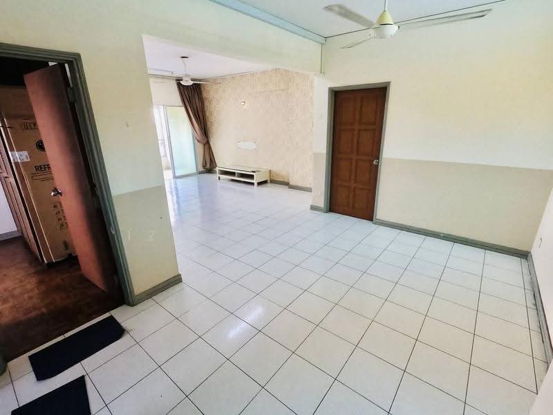 Condominium for Sale at Seri Hijauan - Izzat Zamros - Living Room - PropertyGuru.com.my