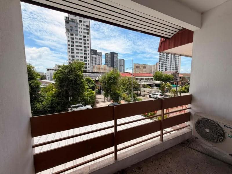 Rumah Berkembar untuk Dijual di Bukit Dumbar (Jelutong) - Ping Koay - Balcony - PropertyGuru.com.my
