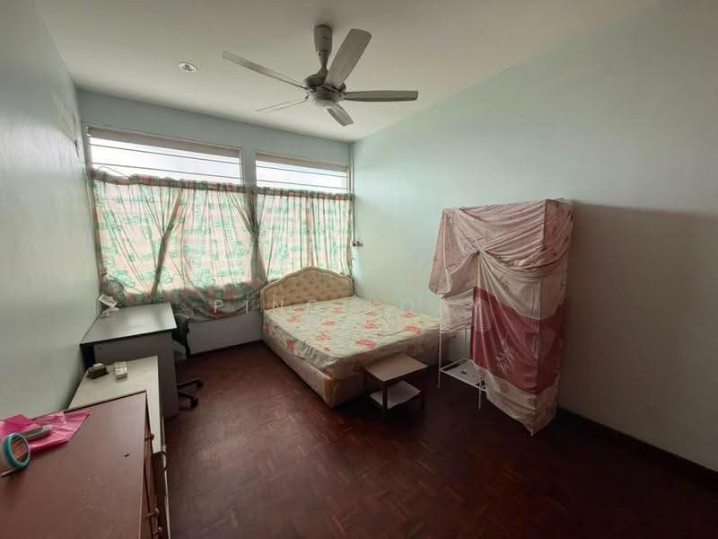 Rumah Berkembar untuk Dijual di Bukit Dumbar (Jelutong) - Ping Koay - Bedroom - PropertyGuru.com.my