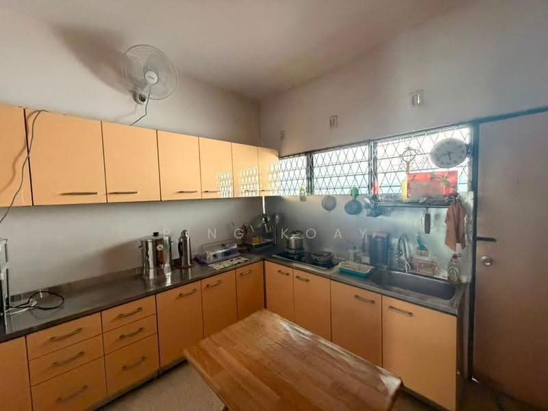 Rumah Berkembar untuk Dijual di Bukit Dumbar (Jelutong) - Ping Koay - Kitchen - PropertyGuru.com.my