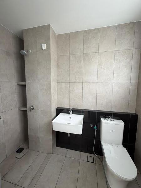 2-storey Terraced House for Rent in Bandar Gamuda Cove (Dengkil) - SY Lee - Bathroom - PropertyGuru.com.my