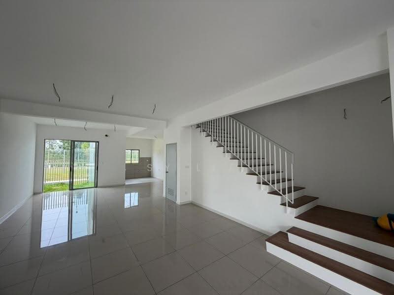 2-storey Terraced House for Rent in Bandar Gamuda Cove (Dengkil) - SY Lee - Living Room - PropertyGuru.com.my