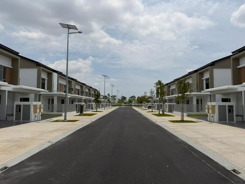 2-storey Terraced House for Rent in Bandar Gamuda Cove (Dengkil) - SY Lee - Exterior - PropertyGuru.com.my