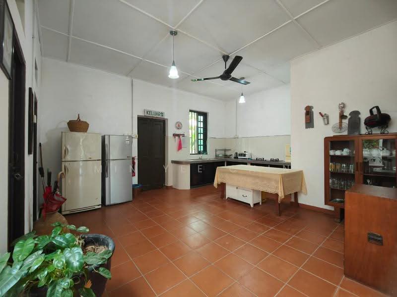 2-storey Terraced House for Sale in Limbongan (Klebang) - Min Yee Chin - Kitchen - PropertyGuru.com.my