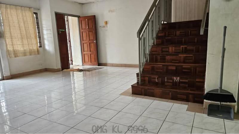 Rumah Teres 2-Tingkat untuk Dijual di Kota Kemuning (Shah Alam) - Stephanie Lim - Living Room - PropertyGuru.com.my