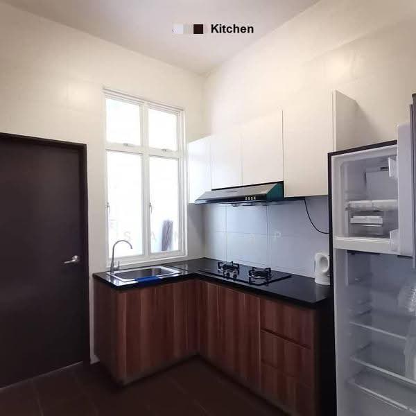 Kondominium untuk Disewa di M Condominium @ Larkin - Sam Yap - Kitchen - PropertyGuru.com.my