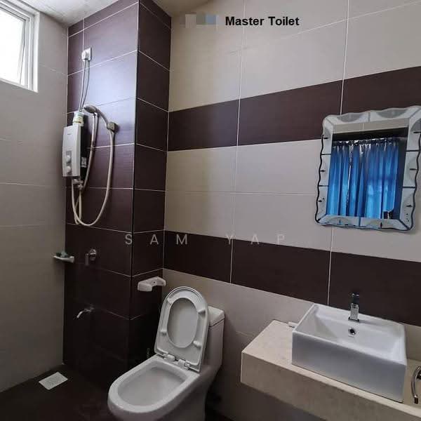 Kondominium untuk Disewa di M Condominium @ Larkin - Sam Yap - Bathroom - PropertyGuru.com.my
