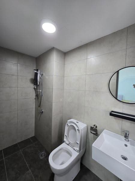 Kediaman Servis untuk Dijual di M Luna - KC Khoo - Bathroom - PropertyGuru.com.my