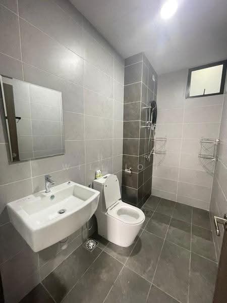 Kediaman Servis untuk Dijual di Twin Tower Residence - Will Loh - Bathroom - PropertyGuru.com.my