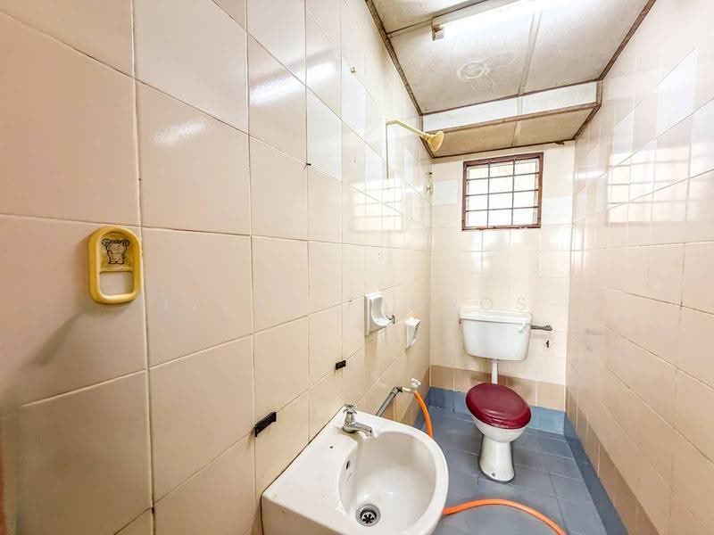 Apartment for Sale at Pangsapuri Anggerik Indah - Izzat Zamros - Bathroom - PropertyGuru.com.my