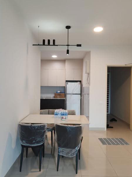 Kondominium untuk Disewa di Brezza Hill - Levis Chan - Dining Room - PropertyGuru.com.my