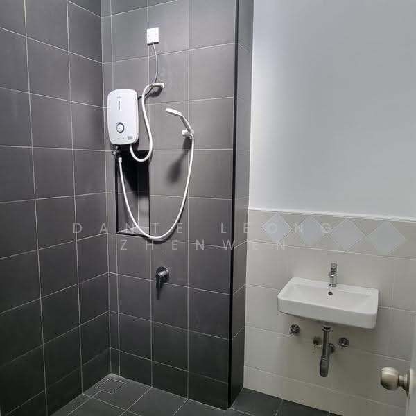 2-storey Terraced House for Rent in Semenyih (Selangor) - Dante Leong Zhenwen - Bathroom - PropertyGuru.com.my