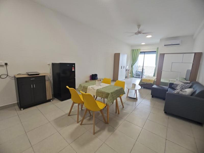 Kediaman Servis untuk Disewa di The Netizen - Teh . - Living Room - PropertyGuru.com.my