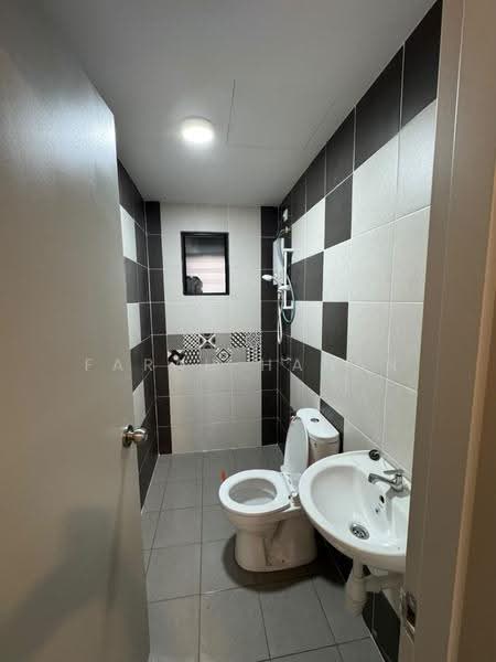 Kediaman Servis untuk Disewa di Residensi Emas - Farah Hanan - Bathroom - PropertyGuru.com.my