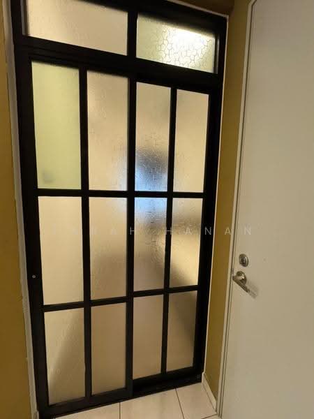 Kediaman Servis untuk Disewa di Residensi Emas - Farah Hanan - Entrance - PropertyGuru.com.my