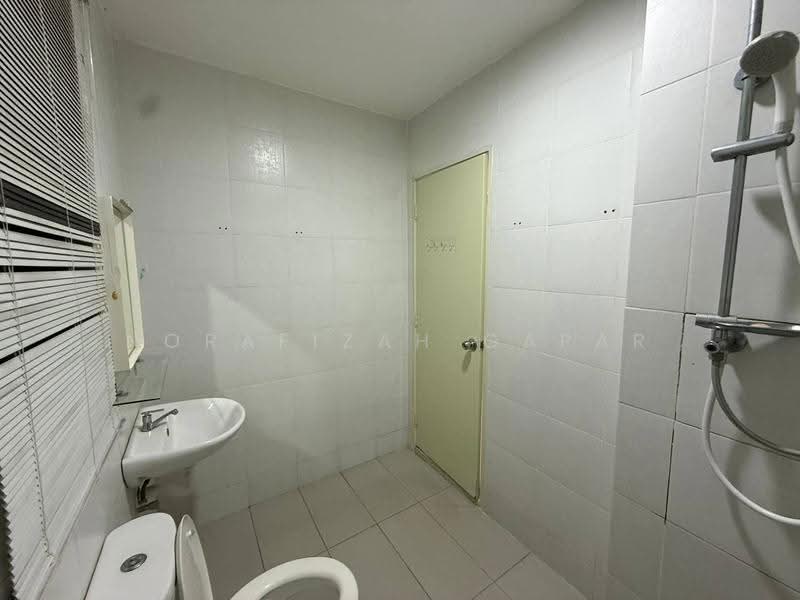Condominium for Rent at Serin Residency - NoraFizah Gapar - Bathroom - PropertyGuru.com.my