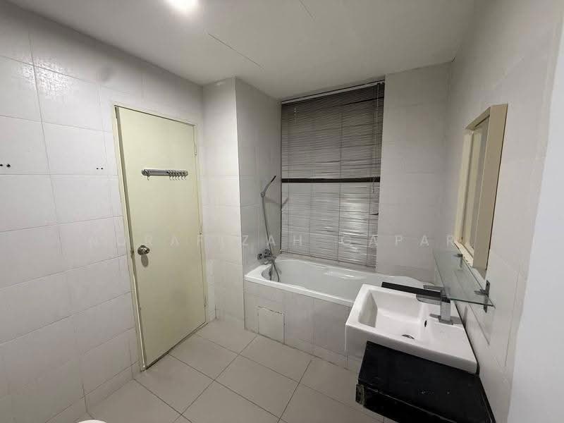 Condominium for Rent at Serin Residency - NoraFizah Gapar - Bathroom - PropertyGuru.com.my