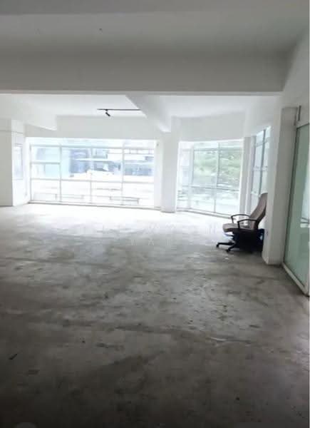 Shop / Office untuk Disewa di Seri Kembangan (Selangor) - Pit Voon Yap - Interior - PropertyGuru.com.my