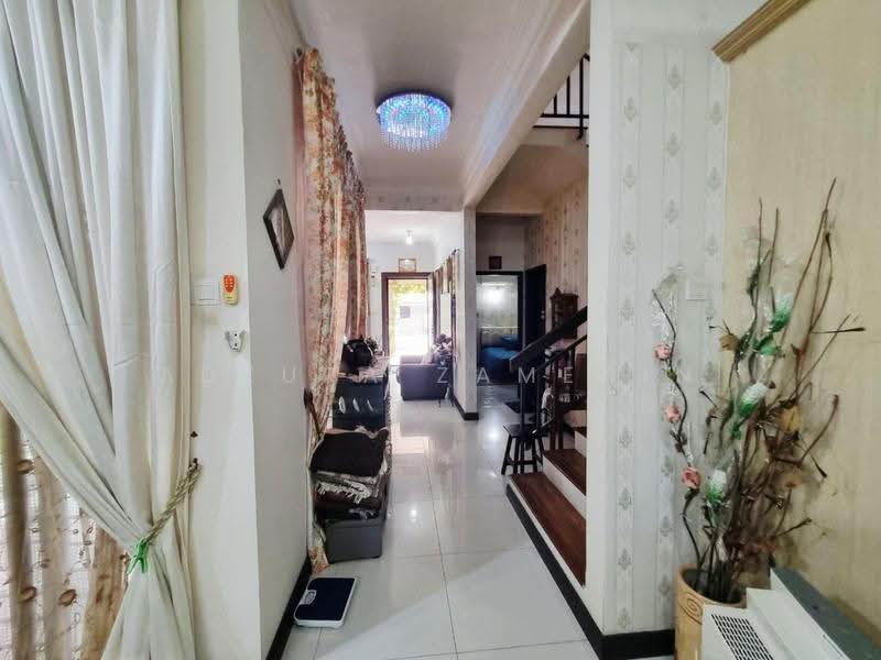 Semi-Detached House for Sale in Cahaya Spk (Shah Alam) - Adzura Zamedin - PropertyGuru.com.my