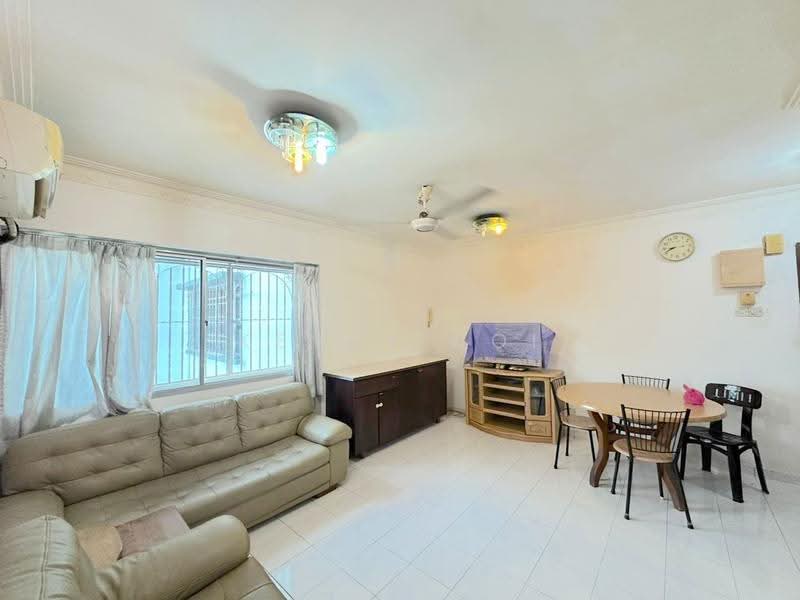 Rumah Flat untuk Dijual di Taman Pekaka - Kenny Ooi - Living Room - PropertyGuru.com.my