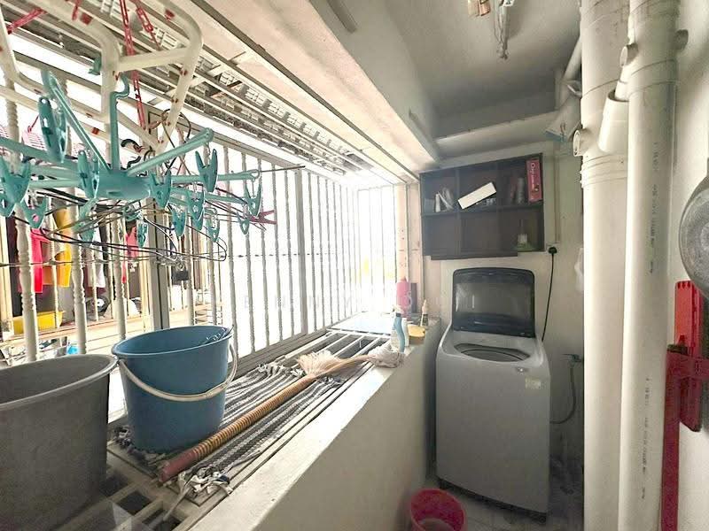 Rumah Flat untuk Dijual di Taman Pekaka - Kenny Ooi - Balcony - PropertyGuru.com.my