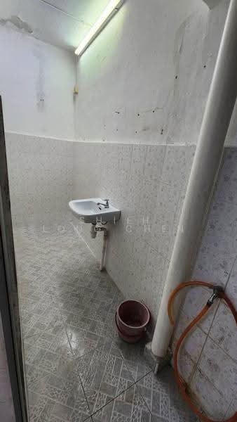 Rumah Teres 2-Tingkat untuk Dijual di Taman Kota Masai (Pasir Gudang) - Shieh Long Chen - Bathroom - PropertyGuru.com.my