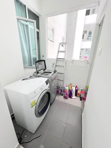 Kondominium untuk Dijual di Sierra Residences - Kenny Ooi - Balcony - PropertyGuru.com.my