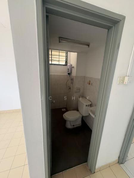 Pangsapuri untuk Disewa di SD Apartments II - Jc Shik - Bathroom - PropertyGuru.com.my