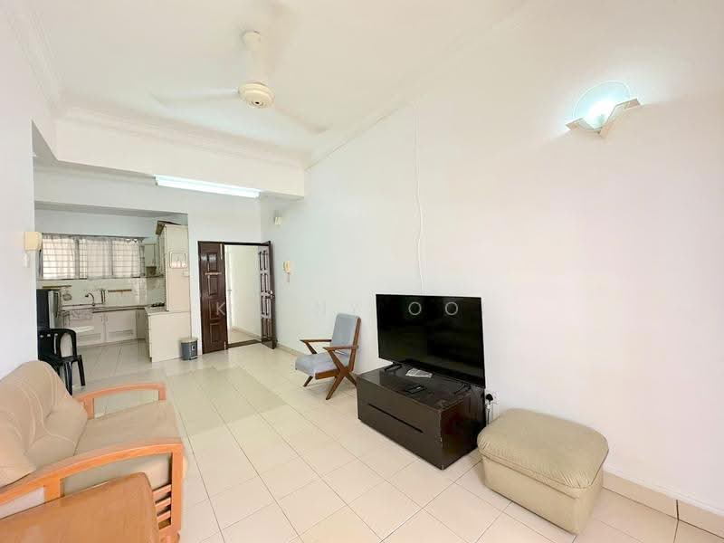 Kondominium untuk Dijual di Arratoon Court - Kenny Ooi - Living Room - PropertyGuru.com.my