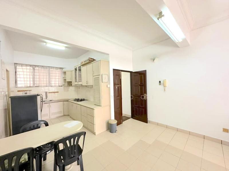 Kondominium untuk Dijual di Arratoon Court - Kenny Ooi - Kitchen - PropertyGuru.com.my