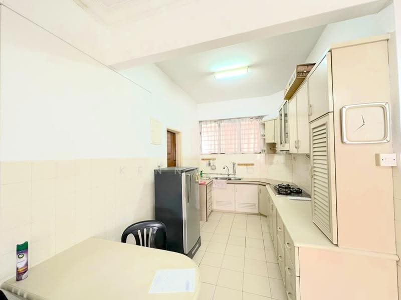 Kondominium untuk Dijual di Arratoon Court - Kenny Ooi - Kitchen - PropertyGuru.com.my