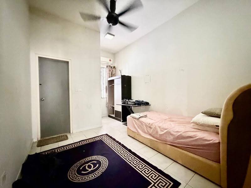 Rumah Teres 2-Tingkat untuk Dijual di Serene Heights (Semenyih) - Amir Abas - Bedroom - PropertyGuru.com.my